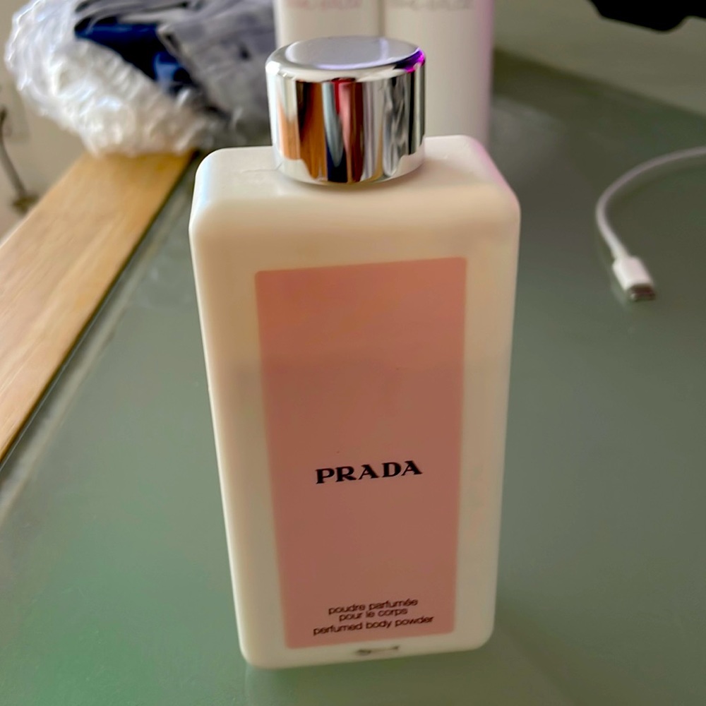 Prada Body Powder 3.5 oz